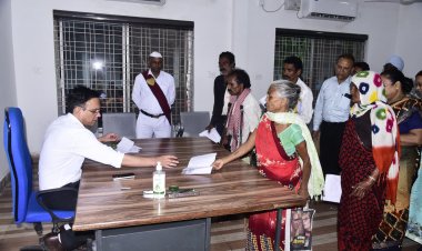 *जन दर्शन: तखतपुर के ग्रामीणों ने भूमि अधिग्रहण के मुआवजा राशि देने की मांग, मस्तूरी ब्लाक गांव में स्कूल टीचर की कमी बताई, जिला शिक्षा अधिकारी सहित विभिन्न अधिकारीयों को निराकरण के दिए निर्देश*