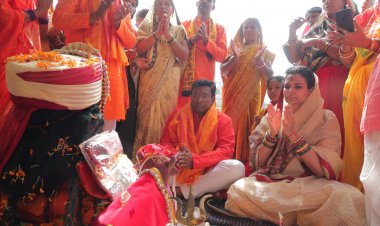 बीरगांव के प्राचिन शिव मंदिर में पकंज शर्मा ने किया रुद्रअभिषेक, विशाल भंडारे में खुद किया महाप्रसाद का वितरण