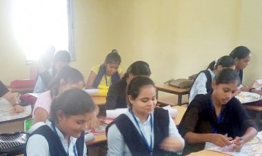 *जिले के शासकीय नवीन कन्या महाविद्यालय में मतदाता जागरूकता हेतु निबंध प्रतियोगिता आयोजित