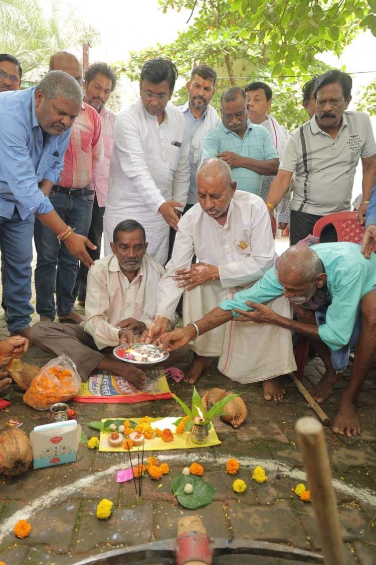 रायपुर ग्रामीण विधानसभा में 75 लाख की लागत से तीन हमर क्लिनिक का हुआ भूमि पूजन, आम जनता को स्वास्थ्य से संबंधित सुविधाएं मिलेंगी नि:शुल्क