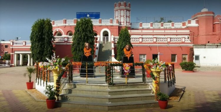 लोकतंत्र को मजबूत बनाने में जुटा खैरागढ़ विश्वविद्यालय मतदाता जागरूकता की अलख जगा रहे विद्यार्थी