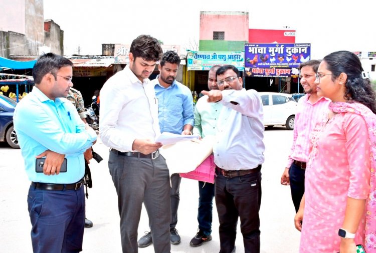कलेक्टर ने नगरीय क्षेत्र में अतिक्रमित शासकीय भूमि के व्यवस्थापन एवं नियमितीकरण हेतु किया निरीक्षण*