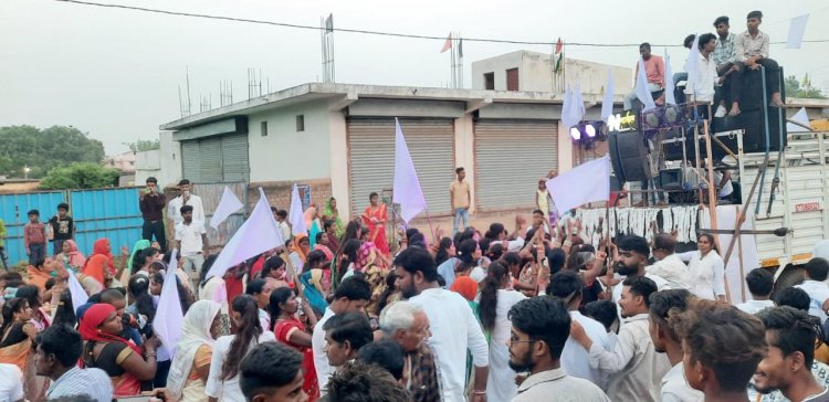 राजागुरु बालकदास जयंती पर सतनामी समाज ने निकाली शोभायात्रा