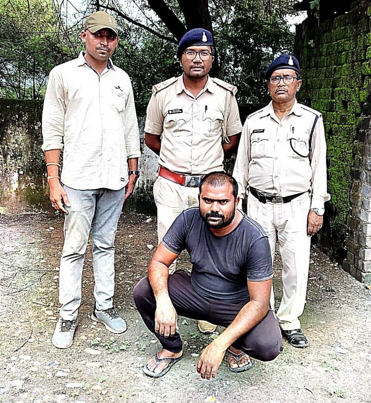 *छापेमार कार्यवाही कर ग्राम चंदली से 7.2 लीटर देशी मदिरा प्लेन जप्त*
