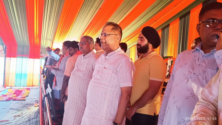 साइंस कॉलेज मैदान सरकंडा में होगी कल प्रधानमंत्री नरेन्द्र मोदी की आमसभा, सभा स्थल का निरीक्षण करने पहुंचे भाजपा नेता
