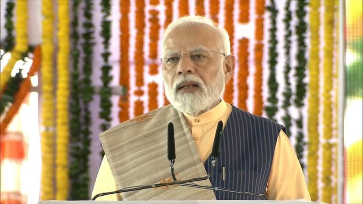 प्रधानमंत्री नरेंद्र मोदी बस्तर दौरे पर