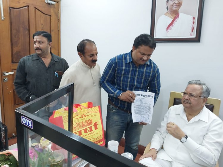 बिलासपुर जिले में भाजपा से  ब्राह्मण प्रत्याशी बनाए जाने को लेकर प्रतिनिधी मंडल ने सौंपा ज्ञापन