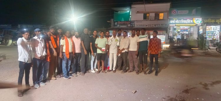 बिल्हा विधानसभा से धरमलाल कौशिको टिकट मिलते ही नगर में हुई आतिशबाजी , बटी मिठाईयां