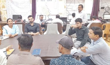 *चुनाव के समय निर्बाध संचार के लिए मजबूत हो नेटवर्क व्यवस्था: कलेक्टर राहुल देव