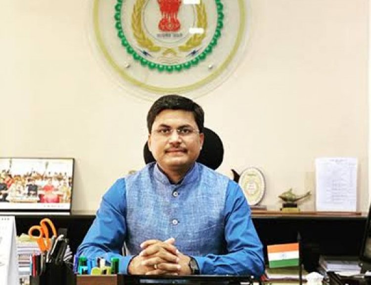 चुनाव ड्यूटी में लगे अधिकारी कर सकते हैं डाक मतदान*