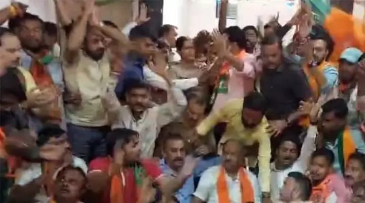 Big Breaking: भाजपा के वरिष्ठ नेता बृजमोहन अग्रवाल पर हमला, समर्थकों ने घेरा कोतवाली थाना