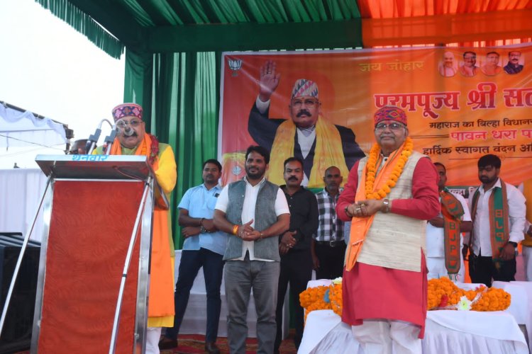 सतपाल महाराज ने अनुवाईयों से पूछा विजय माला धरम को पहना दूं जवाब आया विजयभव