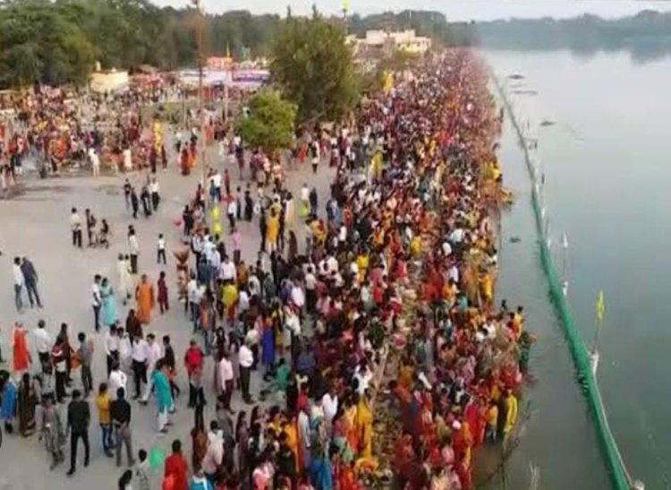 छठ पर्व को लेकर इस क्षेत्र में भारी वाहनों पर रहेगा प्रतिबंध,वाहनों को किया जागेया रोड डायवर्सन, ट्रैफिक पुलिस ने जारी किया रोड मैप