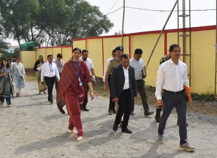 मुख्य निर्वाचन पदाधिकारी रीना बाबासाहेब कंगाले ने किया कवर्धा के मतगणना स्थल का निरीक्षण
