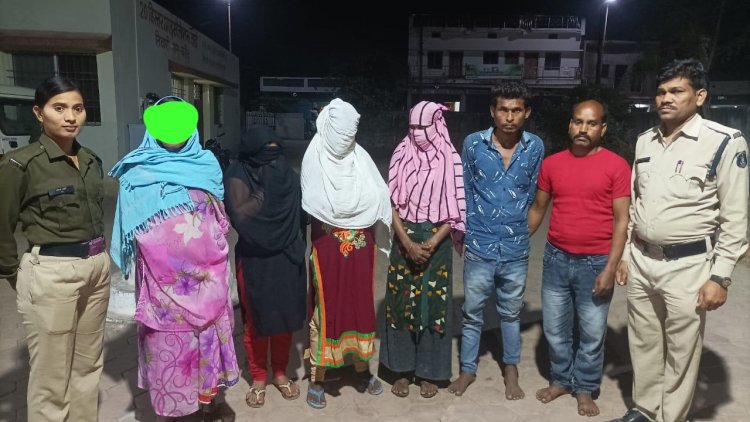देह व्यापार के धंधे में पुलिस की रेड,तीन कॉल गर्ल दो ग्राहक व संचालिका गिरफ्तार