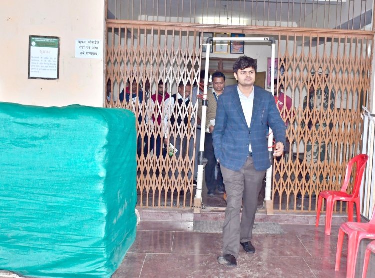 *कलेक्टर ने मतगणना स्थल में तैयारियों का लिया जायजा