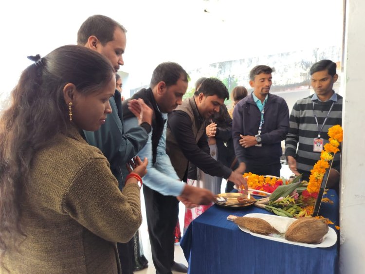 *डी ए वी मुख्यमंत्री पब्लिक स्कूल  में धूमधाम से मनाया गया गुरु घासीदास जयंती*