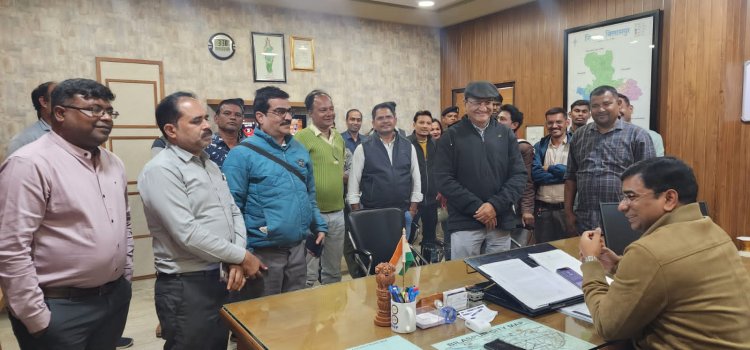 रिपोर्टिंग के दौरान मिडिया से पुलिसिया दुर्व्यवहार,नाराज पत्रकारों ने पुलिस अधीक्षक से की मुलाकात