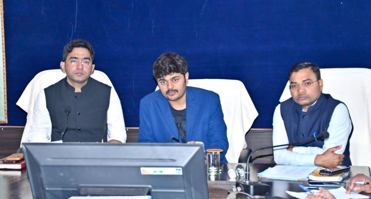 *कलेक्टर ने 25 दिसम्बर को सुशासन दिवस मनाने हेतु दिए आवश्यक निर्देश