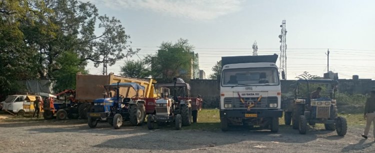 *अवैध परिवहन पर खनिज विभाग की कार्यवाही, 04 वाहन किए गए जप्त