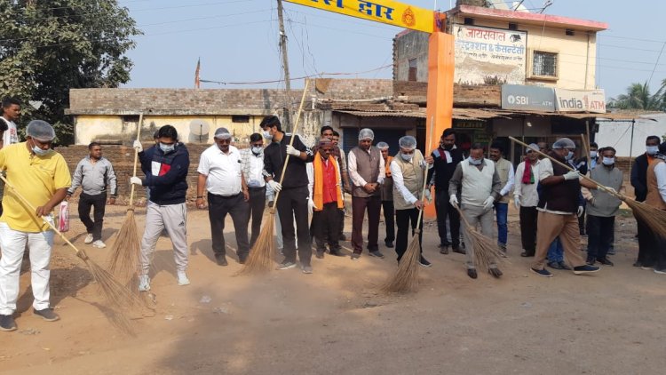 जनप्रतिनिधियों ,प्रशासन और जनभागीदारी के  सामूहिक प्रयास से आएगा सुशासन - राहुल देव