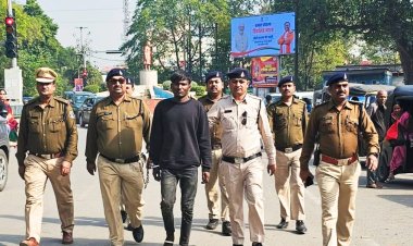 विर्सजन कार्यक्रम में मारपीट करने वाले आरोपियों को पुलिस ने किया गिरफ्तार, जुलूस निकालकर ले गए कोर्ट