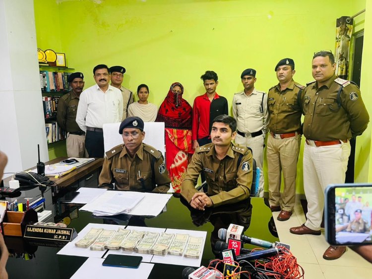 व्यापार विहार स्थित ट्रेडर्स संचालक के घर हुई लाखों की चोरी का खुलासा,दो आरोपी गिरफ़्तार, चोरी की रकम से जमीन खरीदने का किया था सौदा