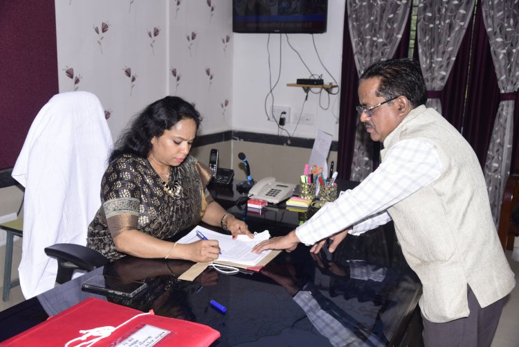 संभागायुक्त शिखा राजपूत तिवारी ने पद भार किया ग्रहण