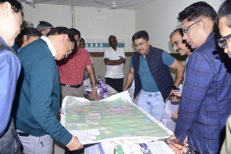 कलेक्टर ने कोनी में बना रहे 240 बेड मल्टी स्पेशलिटी हॉस्पिटल का किया निरीक्षण, बचे काम 15 फरवरी तक पूरा करने दिए निर्देश