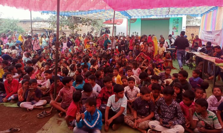 मस्तूरी विकासखंड के लोहसी, चिल्हाटी, कोकड़ी सहीत कई गावों में पहुंची मोदी की गारंटी वाली गाड़ी