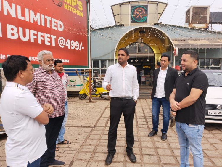 आयुक्त ने मेग्नेटो माल से जोरा तक जीई रोड, रिंग रोड, एनएच 53 की सफाई व्यवस्था देखी, गन्दगी फैला रहे ढाबों, शराब भट्टी वालों को चेतावनी देकर जुर्माना करने के निर्देश