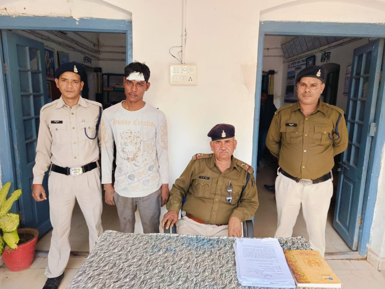 शराब दुकान के पास बाइक मे आग लगाने वाले  नशेड़ी युवक को पुलिस ने भेजा जेल