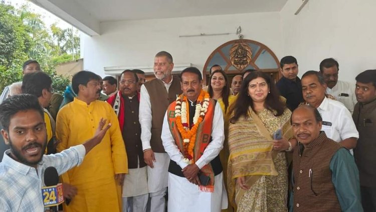 देवेंद्र प्रताप सिंह ने राज्यसभा के लिए दाखिल किया नामांकन,मिडिया से कहा छोटे से कार्यकर्ता को बीजेपी ने प्रत्याशी बनाया यह केवल भाजपा में ही संभव है