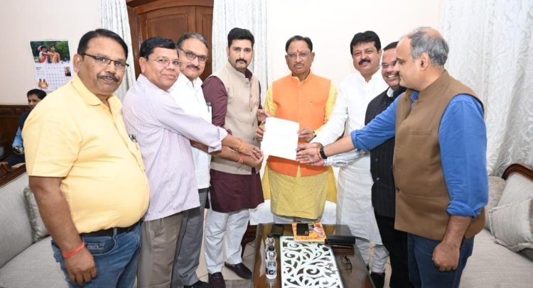 कांग्रेस शासन में पत्रकारों के साथ हुए अन्याय की जांच की मांग, भाजपा मीडिया विभाग ने मुख्यमंत्री विष्णु देव साय को सौप पत्र