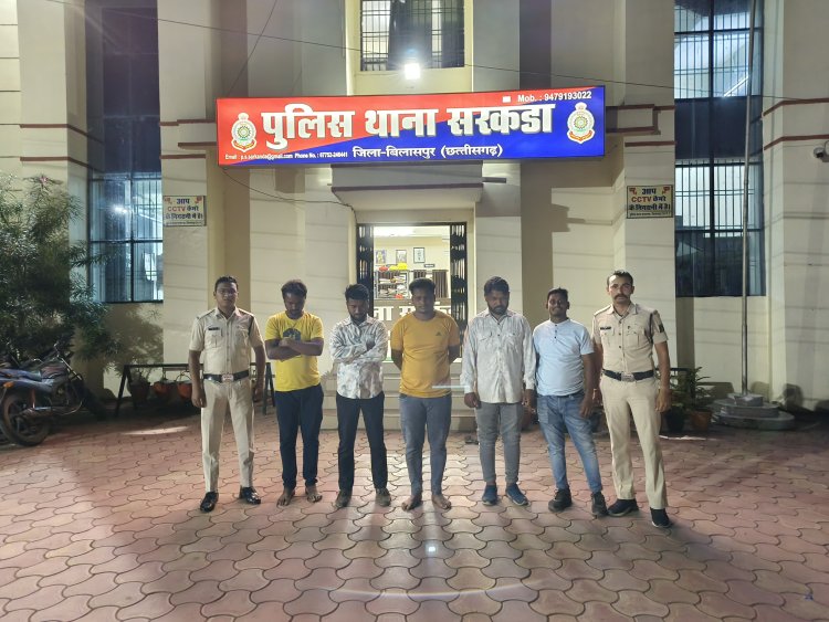 लाइव क्रिकेट मैच में ऑन स्पॉट सट्टा खेलते 5 युवकों को पुलिस ने किया गिरफ्तार