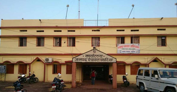 पंचायत  विकास कार्य मे लापरवाही करना सरपंच को पड़ा भारी,  धारा 40 के तहत एसडीएम ने सरपंच को पद से हटाया
