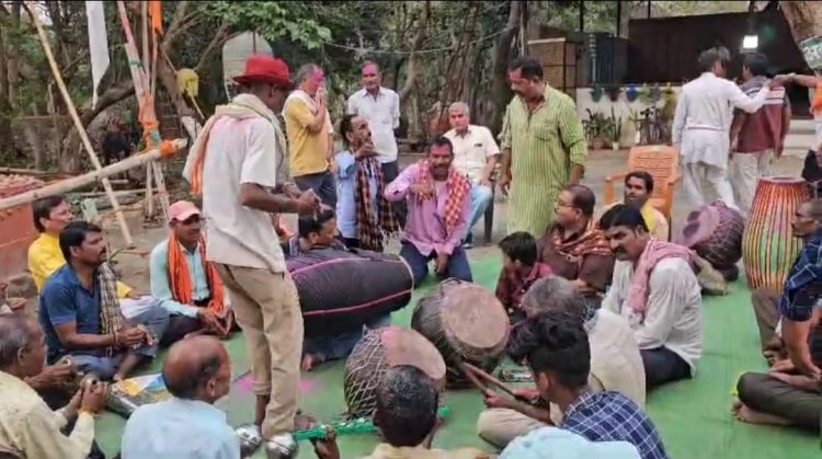 श्री हरिहर क्षेत्र केदार द्वीप मदकू में फाग महोत्सव संपन्न