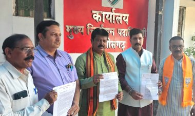 बीजेपी ने की चरणदास महंत की चुनाव आयोग से शिकायत,भाजपा नेताओ ने कहा इससे बड़ी हेटस्पीच नही हो सकती तत्काल कार्रवाई की जाए, उधर बैकफुट पर महंत