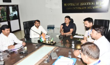 ईवीएम कमीशनिंग का अधिकारियों को मिला प्रशिक्षण, 29 अप्रैल से स्ट्रांग रूम में शुरू होगी कमीशनिंग