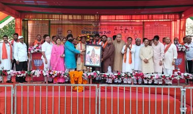 सीएम साय ने जनसभा को किया संबोधित, भाजपा प्रत्याशी तोखन साहू  के लिए मांगे वोट, कांग्रेस पर बोला हमला