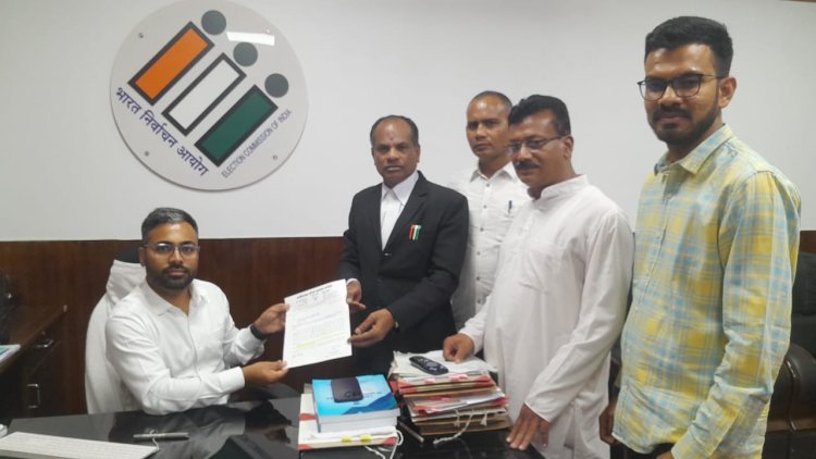 छत्तीसगढ़ शासन द्वारा जमीन गाइडलाइन पर 30 प्रतिशत की छूट को समाप्त करने के आदेश के खीलाफ कांग्रेस ने चुनाव आयोग से की शिकायत