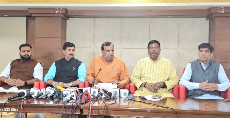 कवासी लखमा के विवादित बयान के बाद गरमाई सियासत,Bjp ने कहा कांग्रेस इतनी गिर चुकी हैं कि प्रधानमंत्री के मरने की दुआ करती है, पाकिस्तान , खालिस्तान और कांग्रेस की भाषा एक