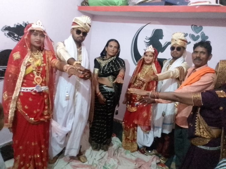 *नवविवाहित जोड़ों ने ली मतदान करने की शपथ