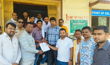 टोल टैक्स फ्री करने की मांग को लेकर सौंपा ज्ञापन, जल्द मांगे पूर्ण नहीं होने पर उग्र आंदोलन की दी चेतावनी