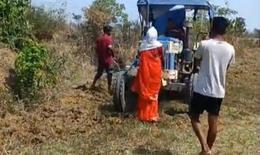 ज़मीन कब्जे को लेकर कोटवार ने महिला पर चढ़ाया टैक्टर,गंभीर अवस्था में महिला  को हॉस्पिटल में कराया गया भर्ती, कोटवार पर हत्या के प्रयास की धाराओं में एफआईआर दर्ज