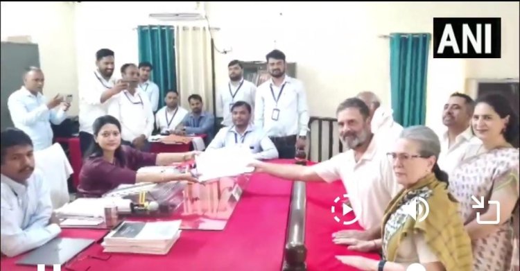 यूपी के रायबरेली सीट से राहुल गांधी ने किया नामांकन दाखिल, इस दौरान सोनिया गांधी, मल्लिकार्जुन खड़गे मौजूद रहे।