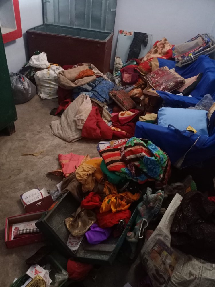 नगर मे चोरो का धावा, एक साथ दिया कई जगह वारदातों को अंजाम, हजारों के सोने चांदी समेत नगद रकम पार