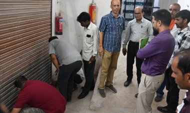 गोडाउन में शिफ्ट किए गए वीवीपेट व डिफेक्टिव ईवीएम