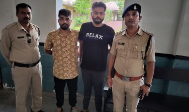 लूट के दो आरोपियों ने किया कोर्ट में सरेंडर, बीते दिनों युवक से मारपीट कर नगदी रकम, मोबाईल पर्स, एटीएम कार्ड की लूटपाट