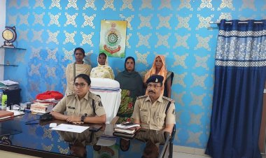शहर के ज्वैलरी शॉप में उठाईगिरी करने वाली महिला गिरोह को पुलिस ने किया गिरफ्तार, सीसीटीवी फुटेज की मदद से उसलापुर स्टेशन में से पकड़े गए सभी आरोपी महिलाएं